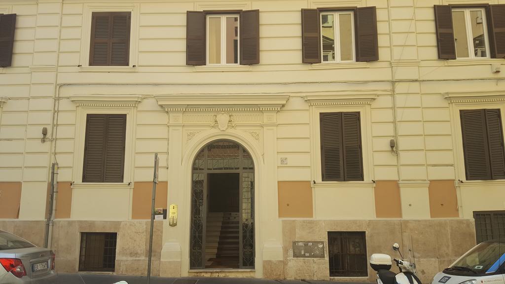 Una Finestra Su Monti Rzym Zewnętrze zdjęcie