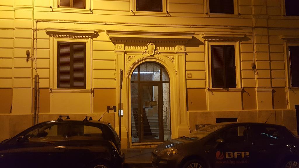 Una Finestra Su Monti Rzym Zewnętrze zdjęcie